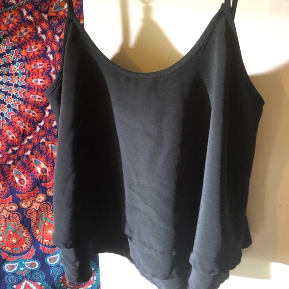 Flowy hollister tank top - Picture 2 of 3